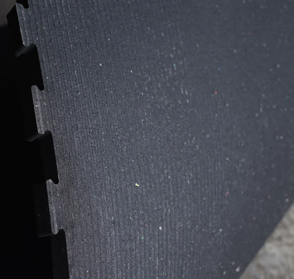 SURFACECO - TAPIS DE gym 4'x6' À EMBOÎTEMENT - Fitness Dépôt +