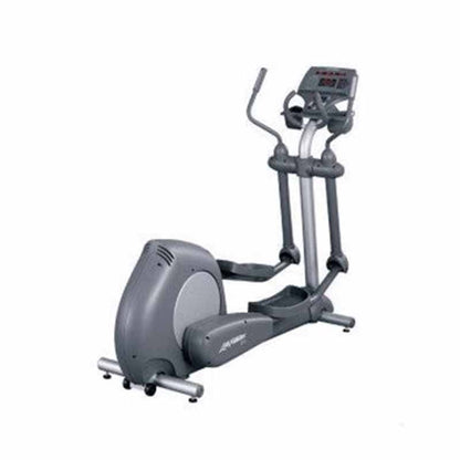 Vélo elliptique Life Fitness 91x - Reconditionné - Fitness Dépôt +