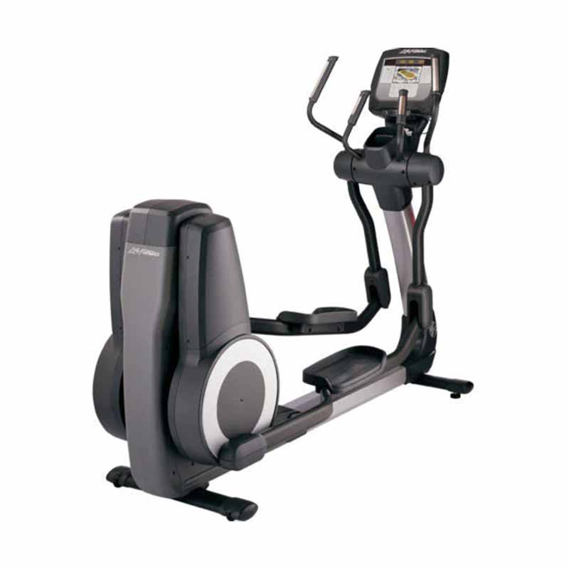 Life Fitness 95X Achieve Elliptical - Reconditionné - Fitness Dépôt +