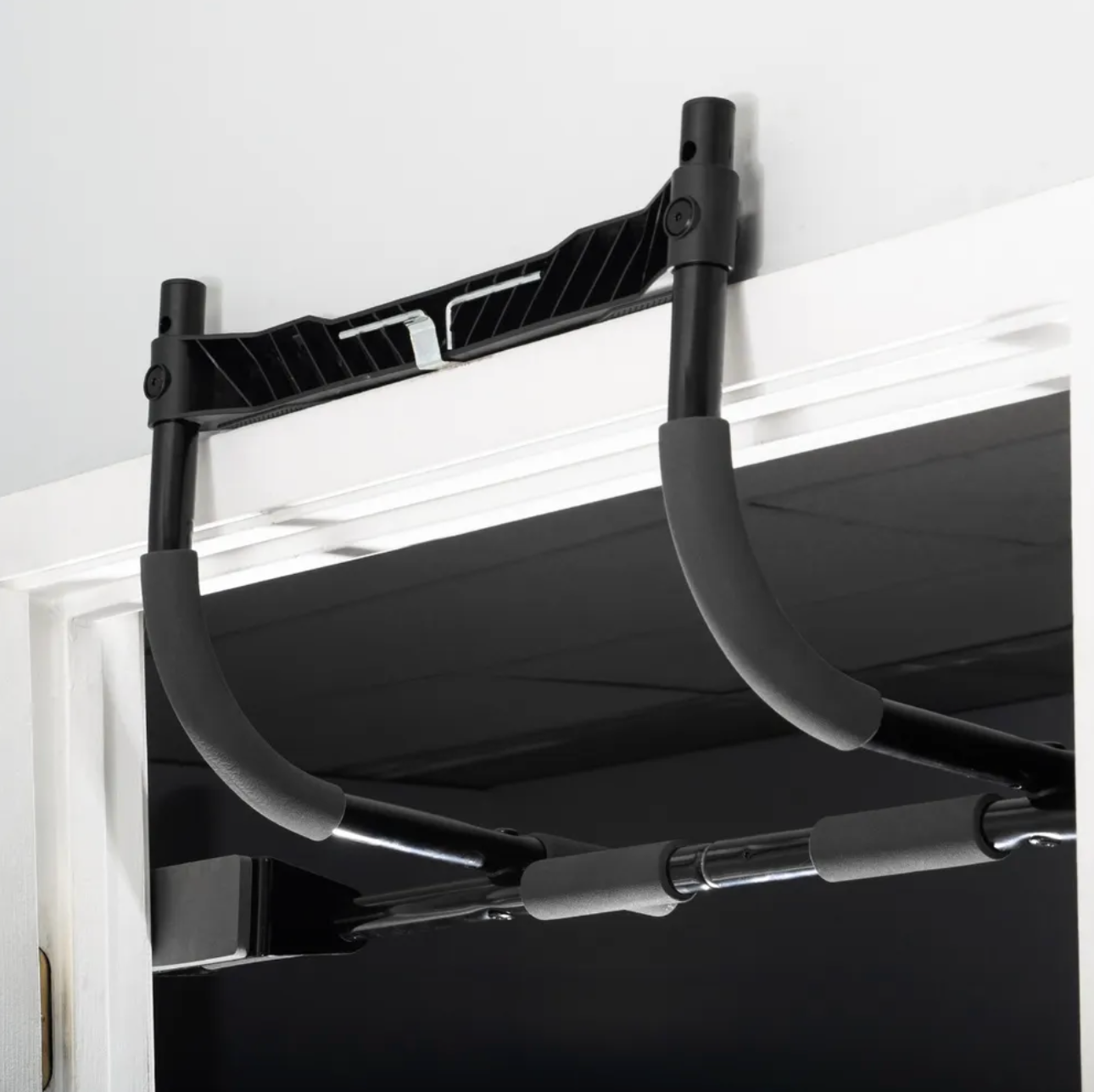 Barre de traction pour cadre de porte de style Harbinger P90X - Fitness Dépôt +