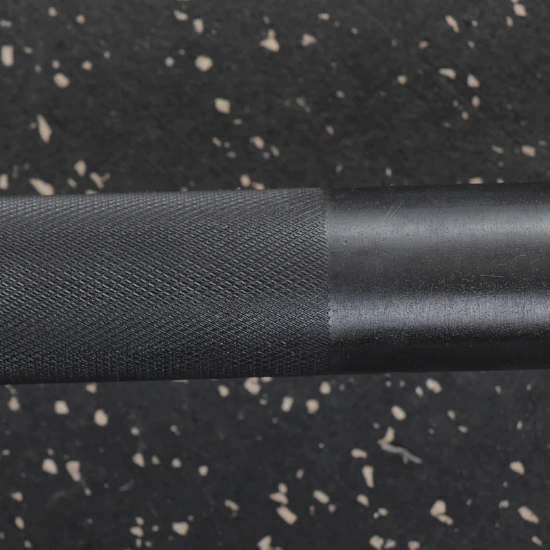 Barre olympique noire XM Fitness de 6 pieds - Fitness Dépôt +