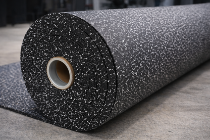Rouleau caoutchouc 4'x25' 8mm Qualité Québécoise, 100 % d’équerre - Fitness Dépôt +